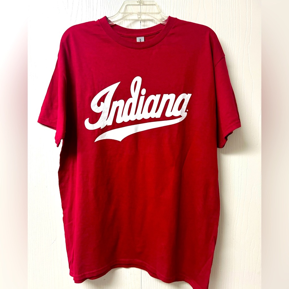 Gildan Heavy Cotton Red Indiana T-Shirt NWOT